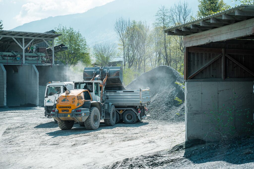 Schotterwerk Jenul | Hermagor | Gailtal | Ladearbeiten